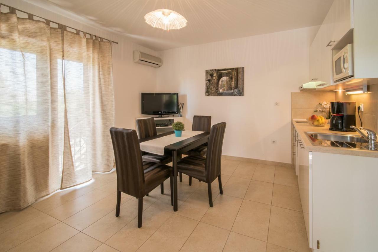 Apartments Marija & Anton Malinska Dış mekan fotoğraf