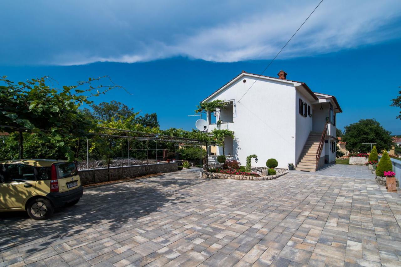 Apartments Marija & Anton Malinska Dış mekan fotoğraf