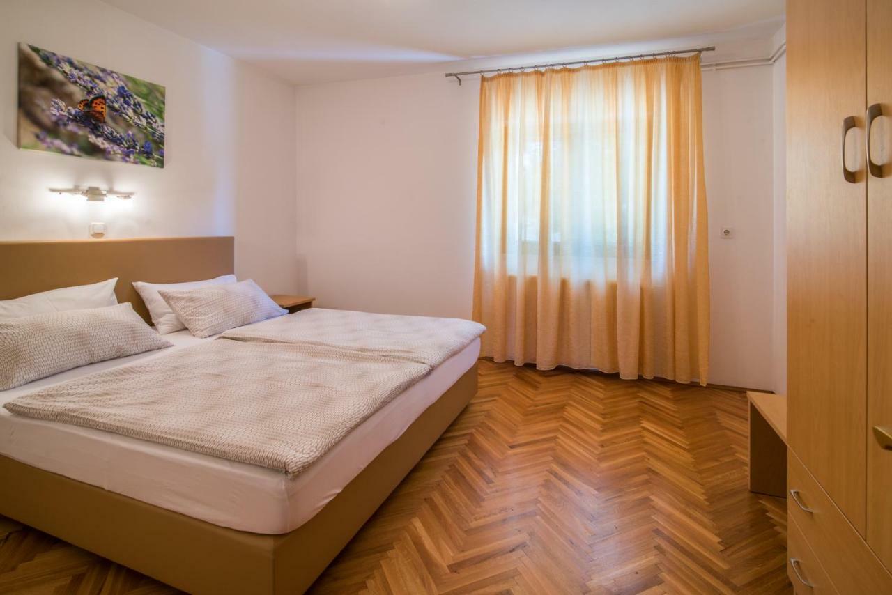 Apartments Marija & Anton Malinska Dış mekan fotoğraf