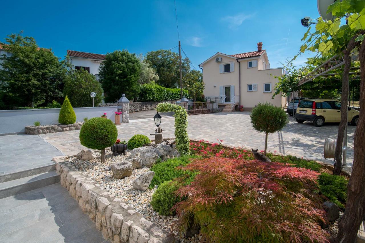 Apartments Marija & Anton Malinska Dış mekan fotoğraf