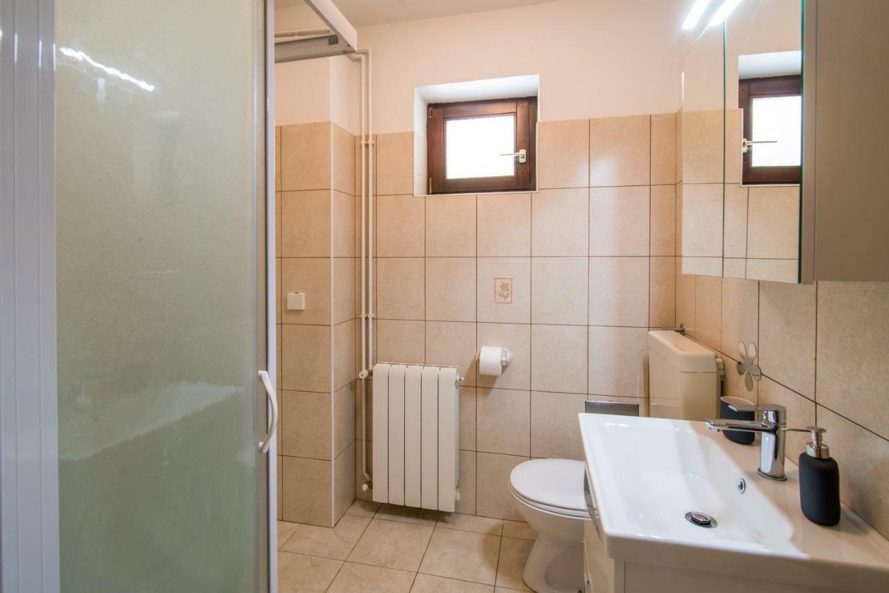 Apartments Marija & Anton Malinska Dış mekan fotoğraf