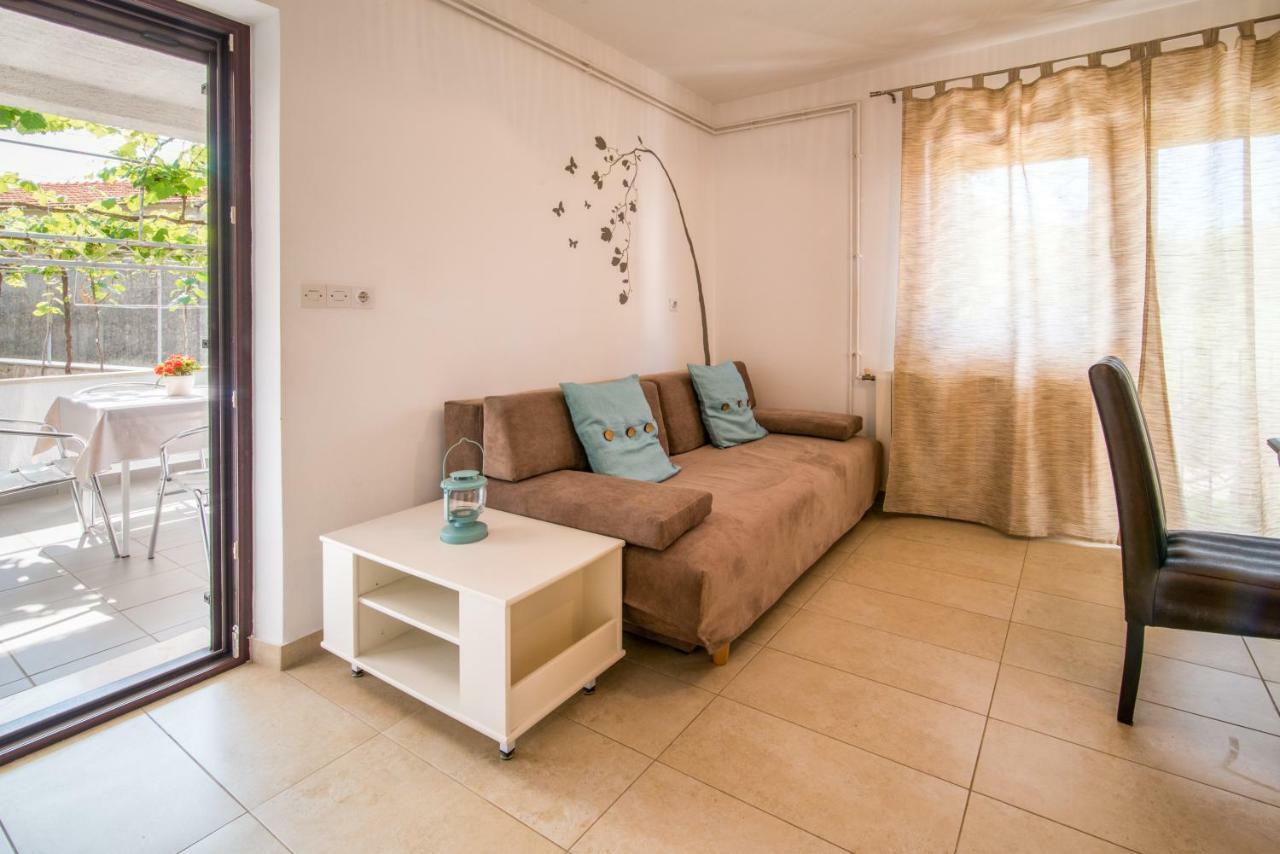 Apartments Marija & Anton Malinska Dış mekan fotoğraf